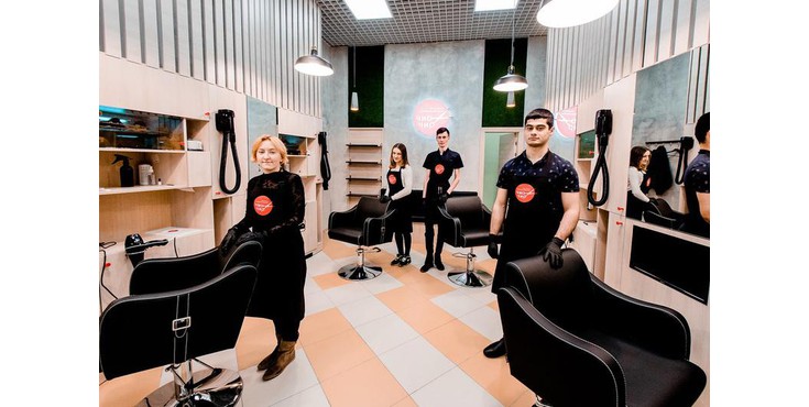 Hairdressing Salons Working On Modern Japanese Technology